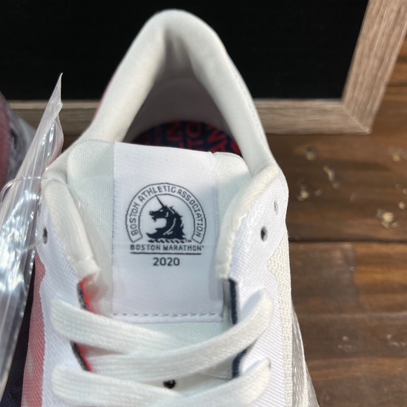 ADIDAS ADIZERO BOSTON 9 MENS SHOES - Picture 5 of 12